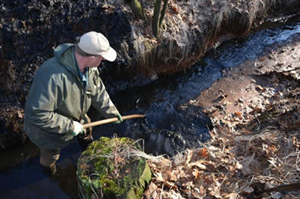 arbeider_beheer_kleine_waterlopen